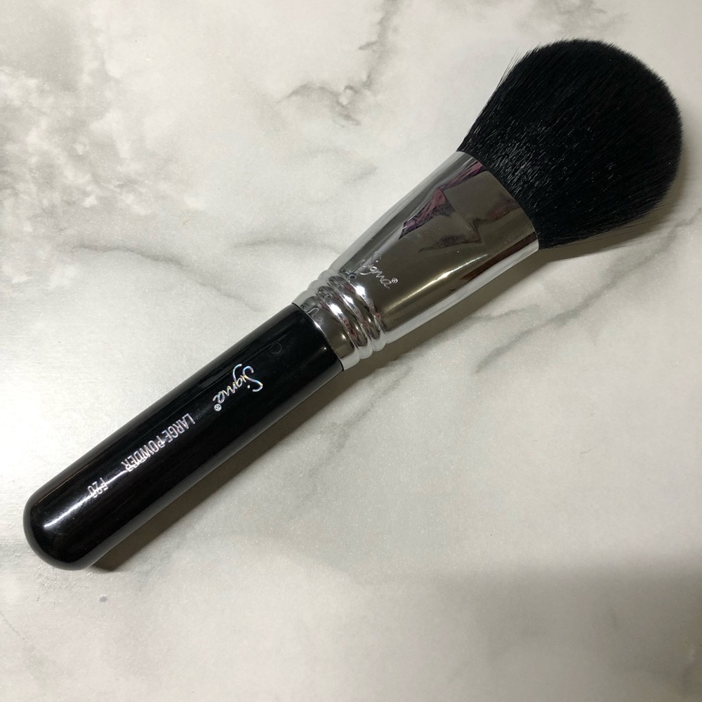 Sigma F20 Large Powder Brush